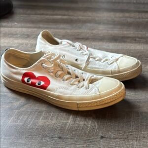 Converse Play x Comme des Garcons Cream Sneakers with Red Heart and Black Stripe